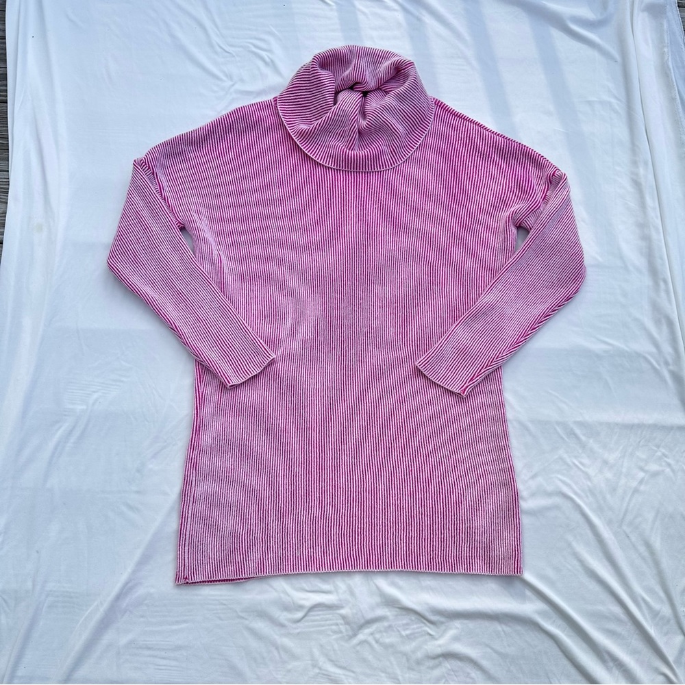 Women’s pretty pink sweater